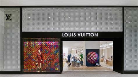 louis vuitton japan english.